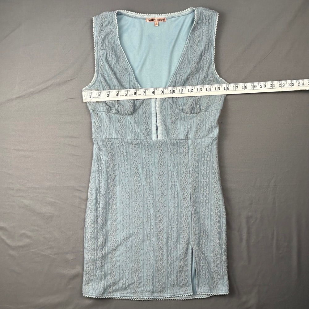 Bailey Rose Light Blue Lace Mini Dress V-Neck Hook & Eye Slit Size L - Picture 6 of 12